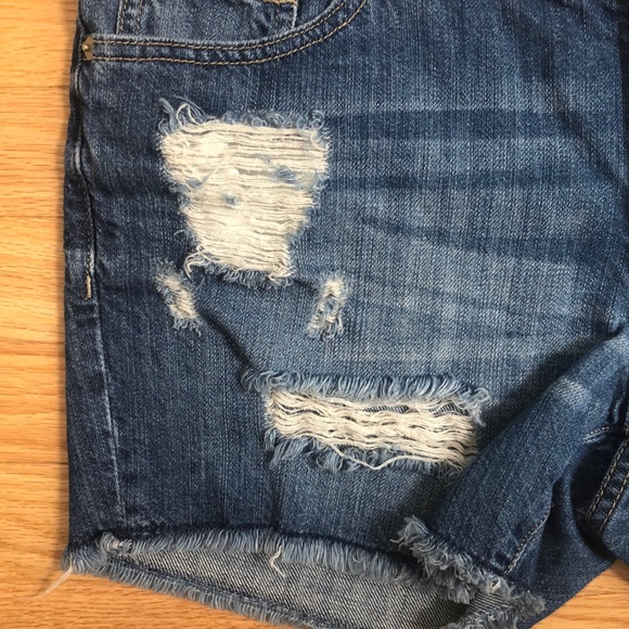 Garage Denim Girlfriend Short - Picture 3 of 7